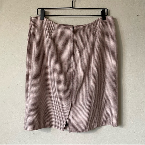 Vintage Jessica Scott wool pencil skirt with slit in back - Picture 4 of 9